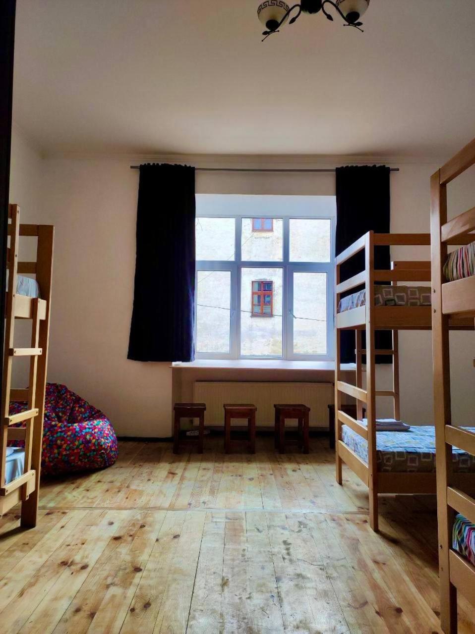 Hostel Europe-U Лвив Екстериор снимка