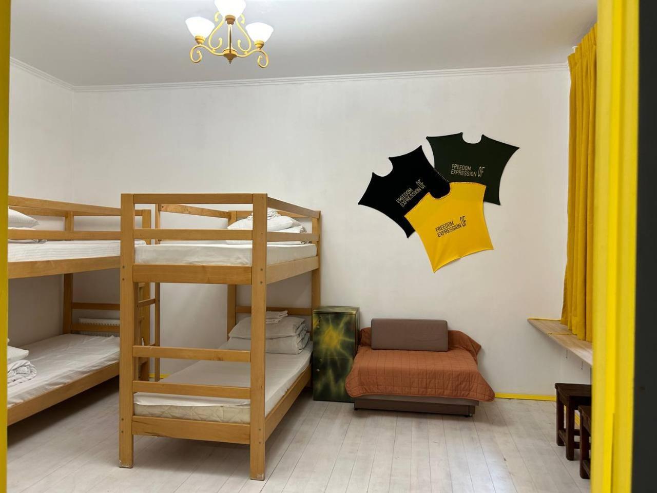 Hostel Europe-U Лвив Екстериор снимка