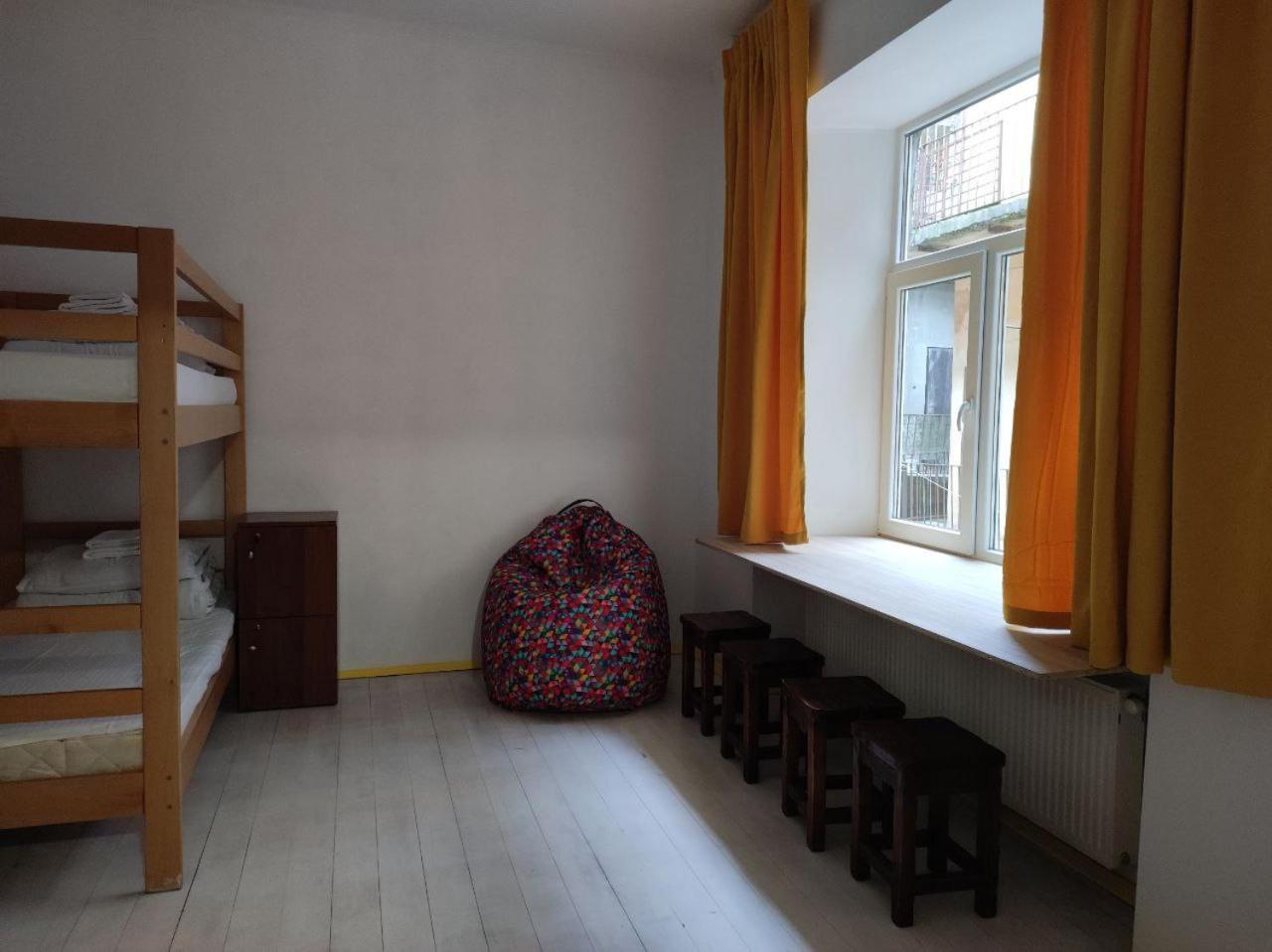 Hostel Europe-U Лвив Екстериор снимка